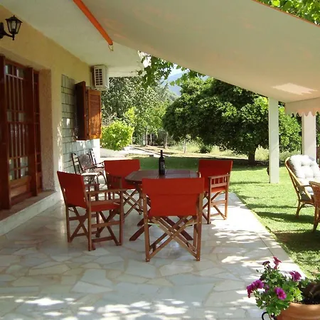 Apartamento Villa's Ground Floor With 60 Qm Swimming Pool