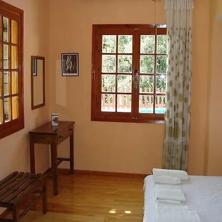 Villa's Ground Floor With 60 Qm Swimming Pool Apartamento Agios Christoforos (Lefkada)